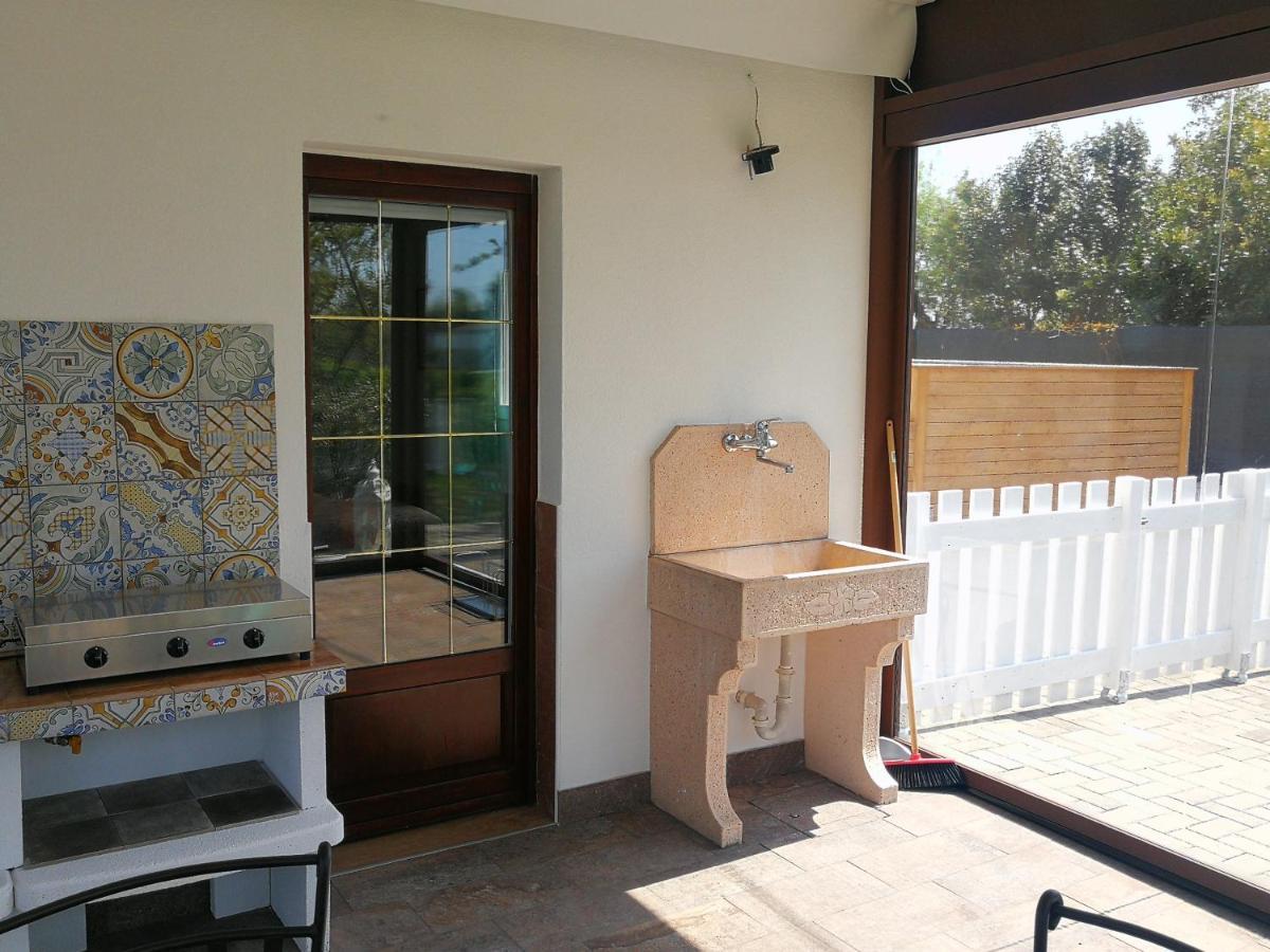 Villa Roma Holidays Езоло Экстерьер фото